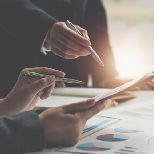 Jak efektywnie delegować zadania w zespole: Praktyczne wskazówki dla managerów